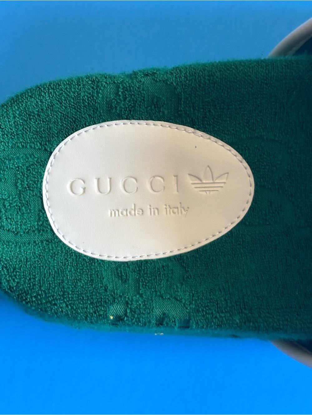 💟 Men’s Gucci x Adidas Green Suede Slide Sandals with White Trim size 9 - Picture 4 of 8